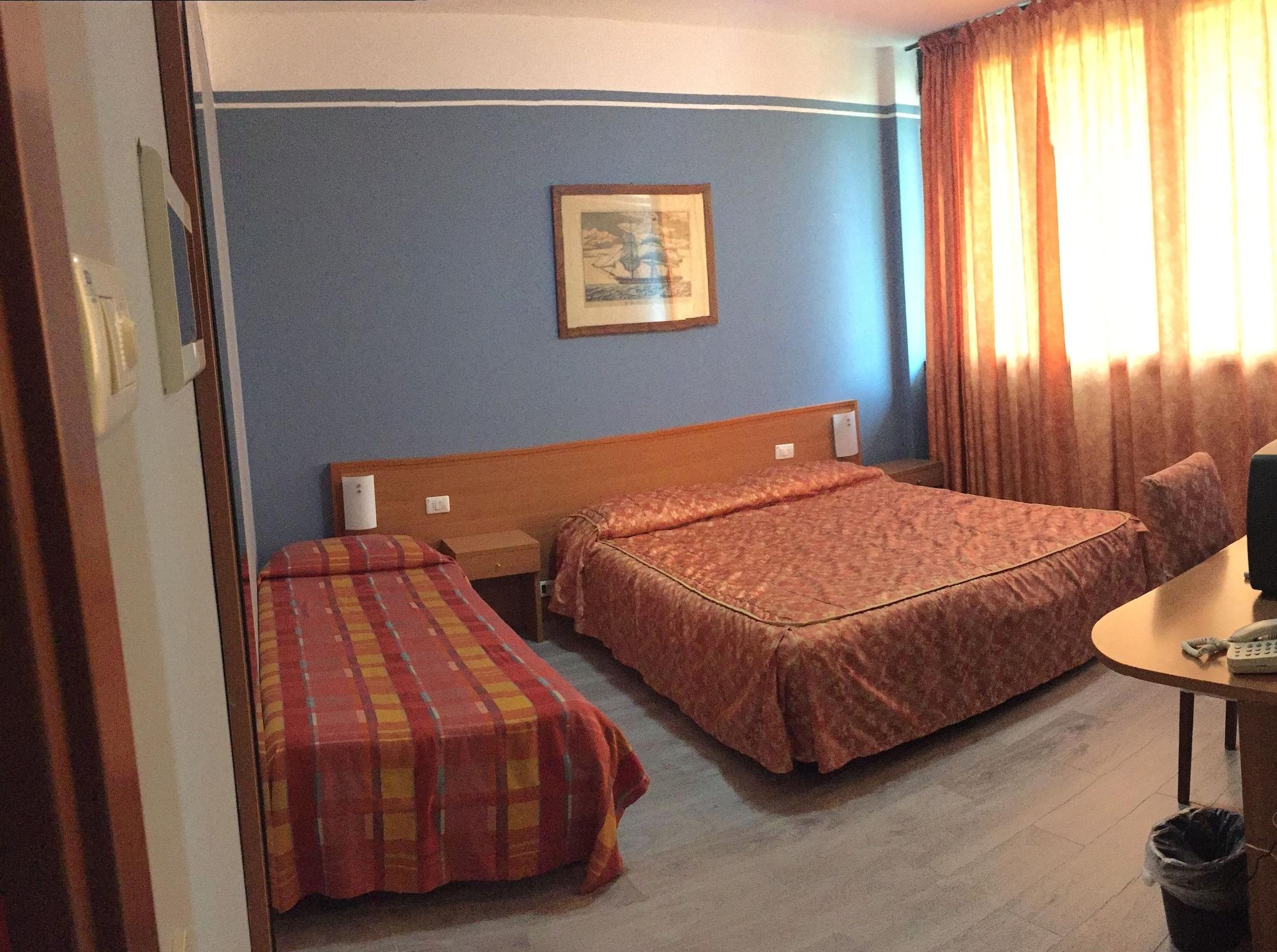 Hotel Garda آفي المظهر الخارجي الصورة