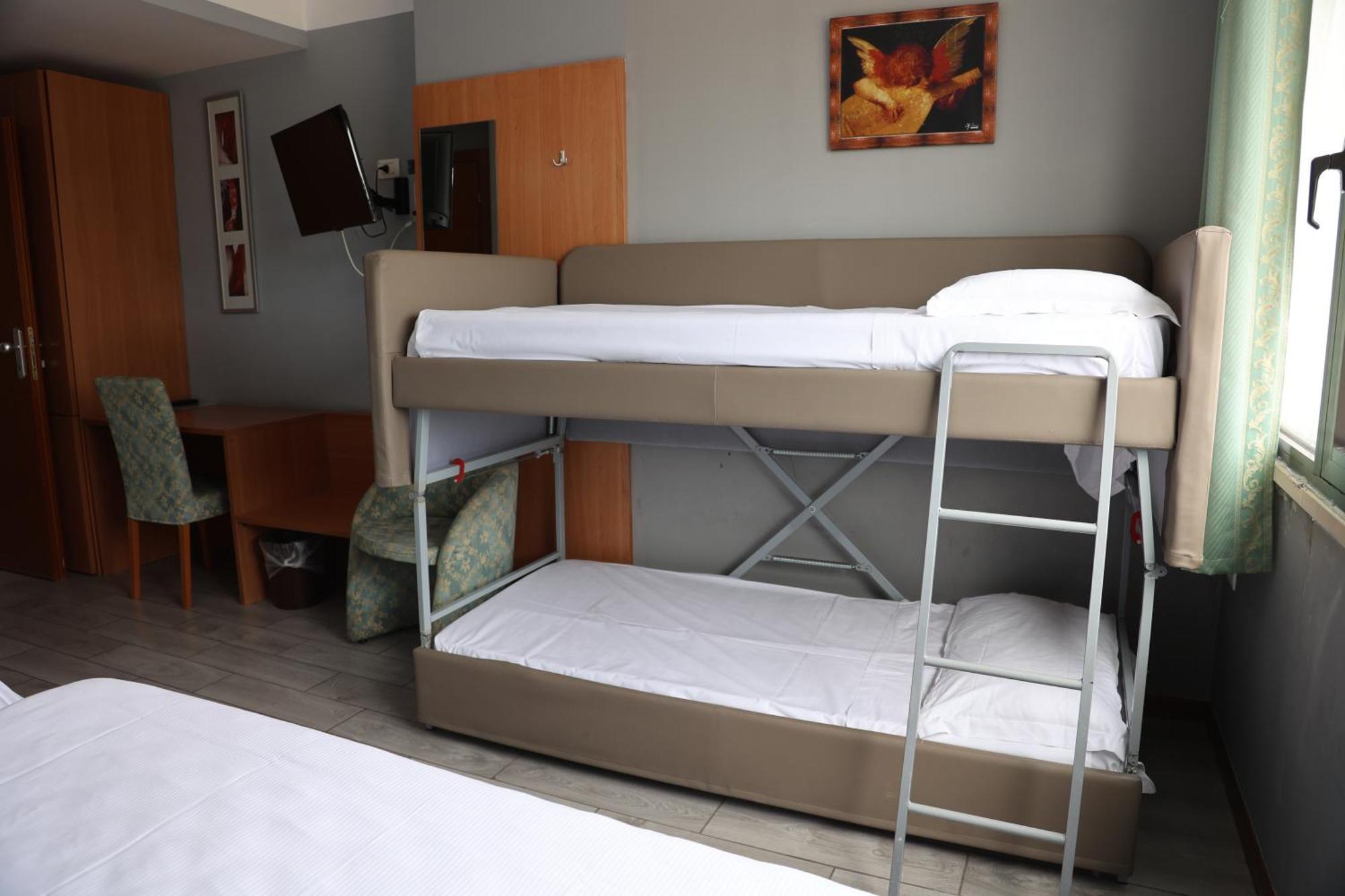 Hotel Garda آفي المظهر الخارجي الصورة