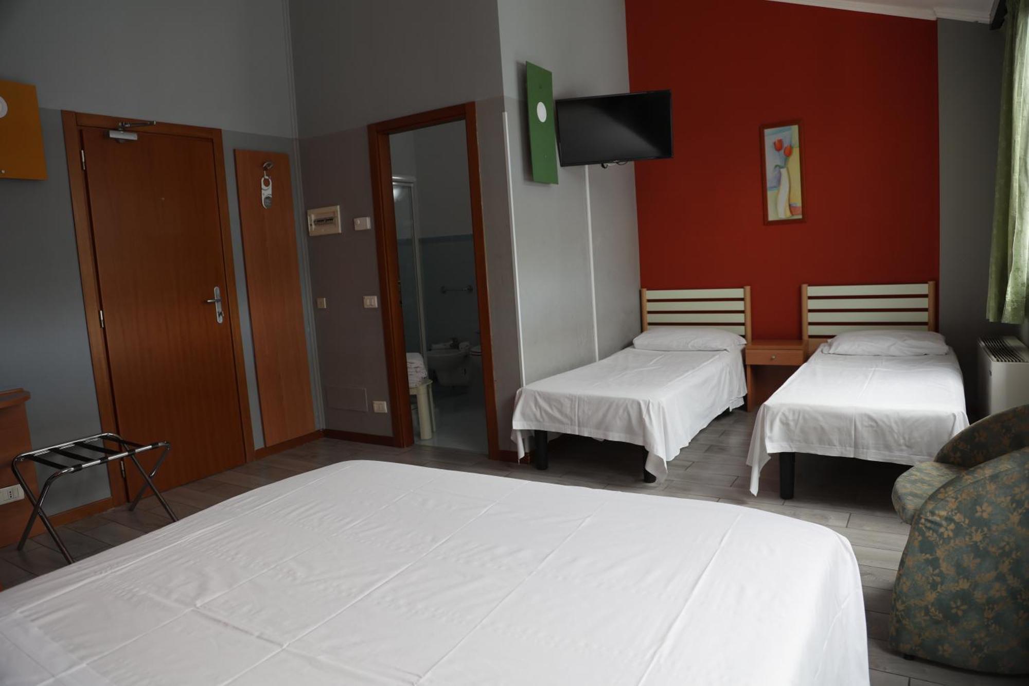 Hotel Garda آفي المظهر الخارجي الصورة