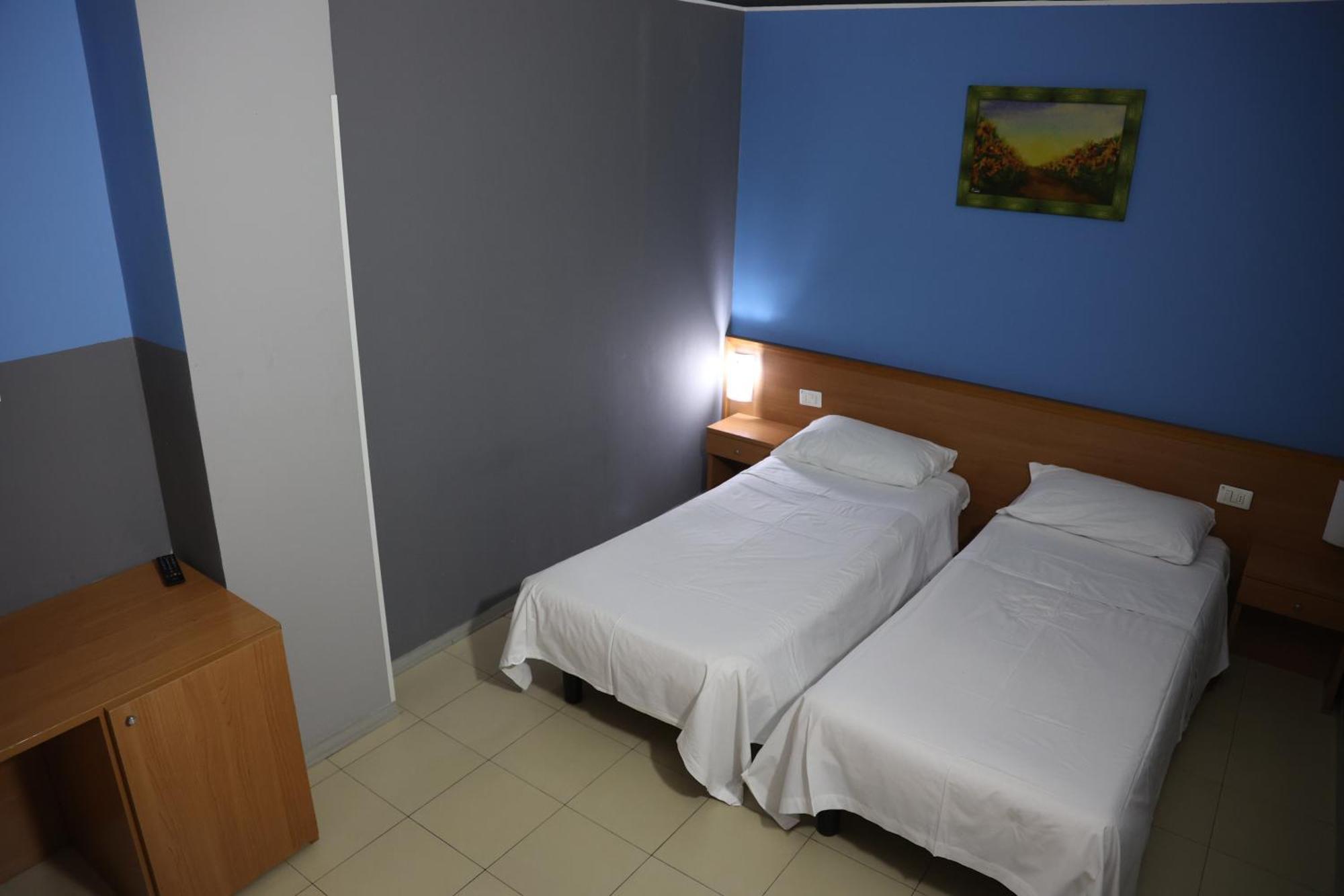 Hotel Garda آفي المظهر الخارجي الصورة